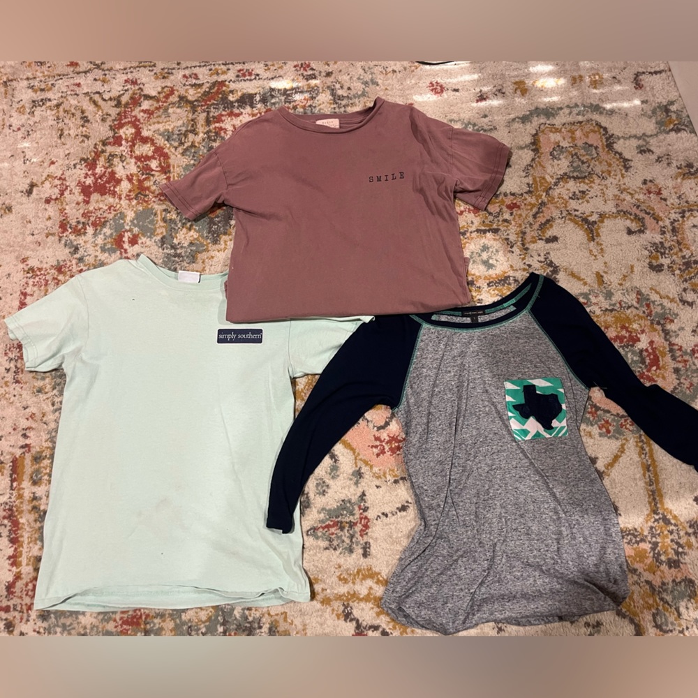 Women’s shirt lot